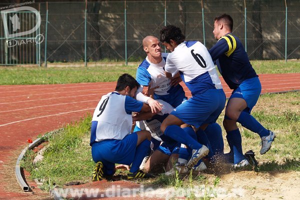 Il Samassi festeggia il gol